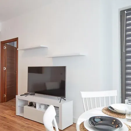 Black & White Lofts Onix Blue Mamaia דירה